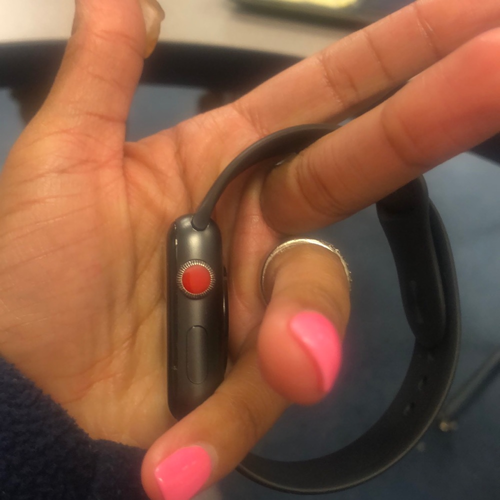 Apple Watch - image 6